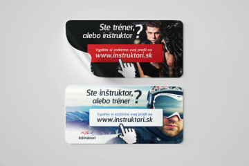 Plastové nálepky na míru