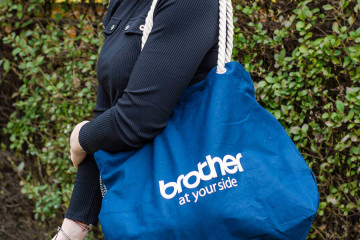 Taška cez rameno s logom logo