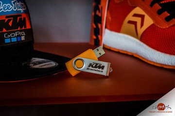 USB kľúč s logom KTM logo