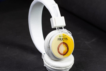 CMYK potlač sluchadlá logo