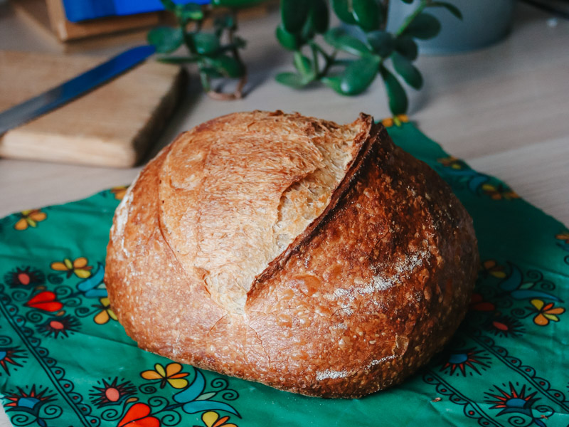 Obal z vosku na chleba