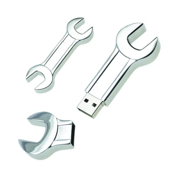 Masívny celokovový USB disk v tvare montážneho kľúča