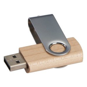 Drevený USB kľúč