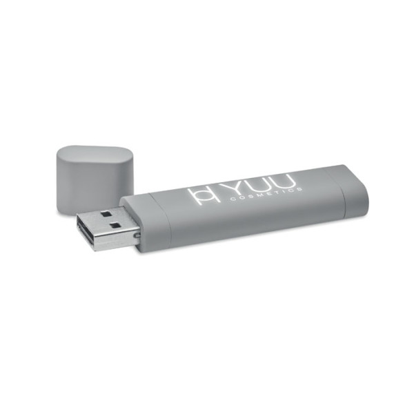 USB so svietiacim logom