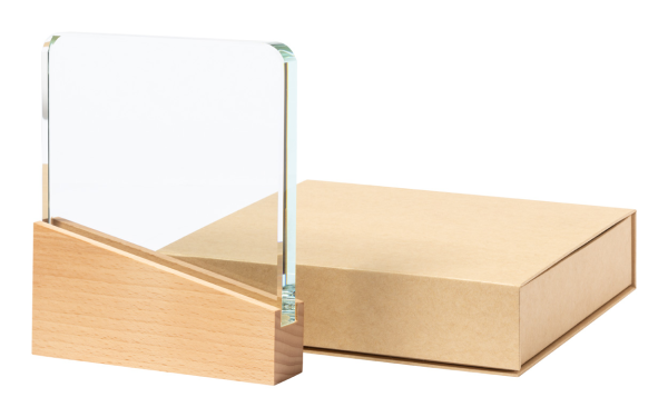 Sklenená trofej s dreveným podstavcom