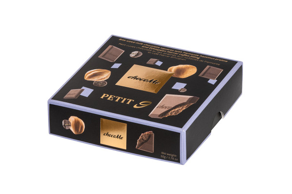 Mini mliečne čokoládové štvorčeky s piemontským lieskovoorieškovým praliné a plnkou z etiópskej kávy Harrar