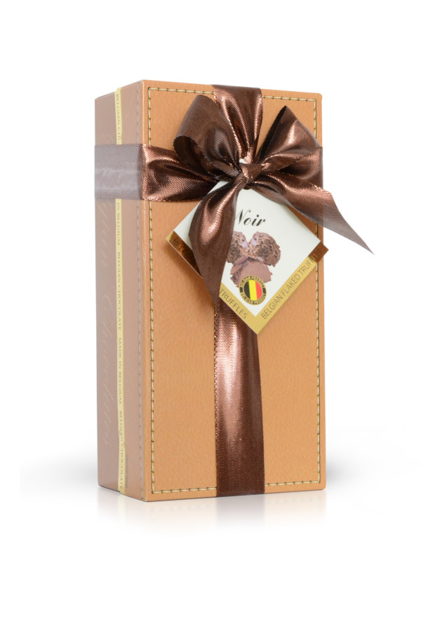 Truffle mliečne s hoblinkami z horkej čokolády (okrový leather box s mašľou) 250 g