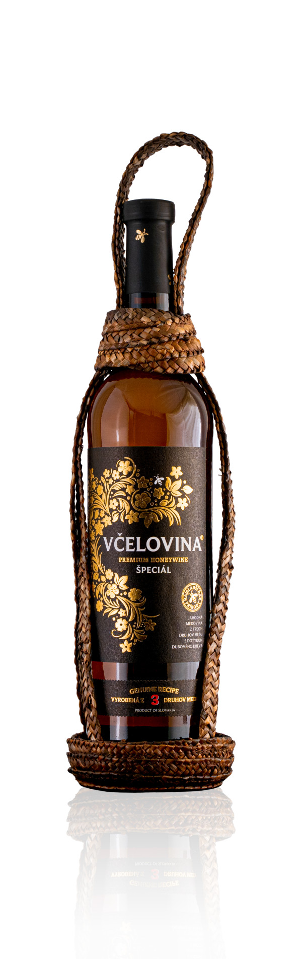 Včelovina Špeciál 750 ml v slamenom košíku