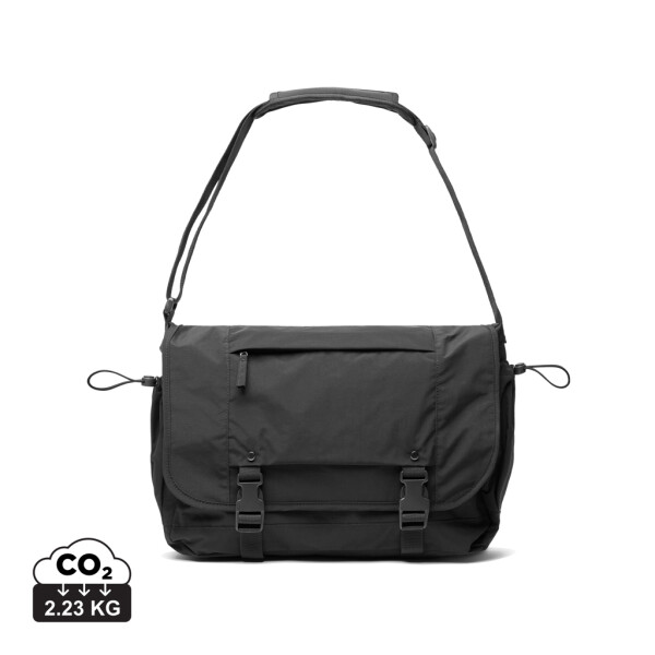 Messenger taška KENTO URBAN RCS z recyklovaného nylonu, 15,6 palca