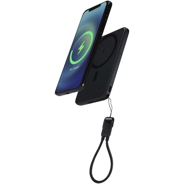 Magnetická powerbanka SMART s kapacitou 5000 mAh z recyklovaného plastu s pútkom