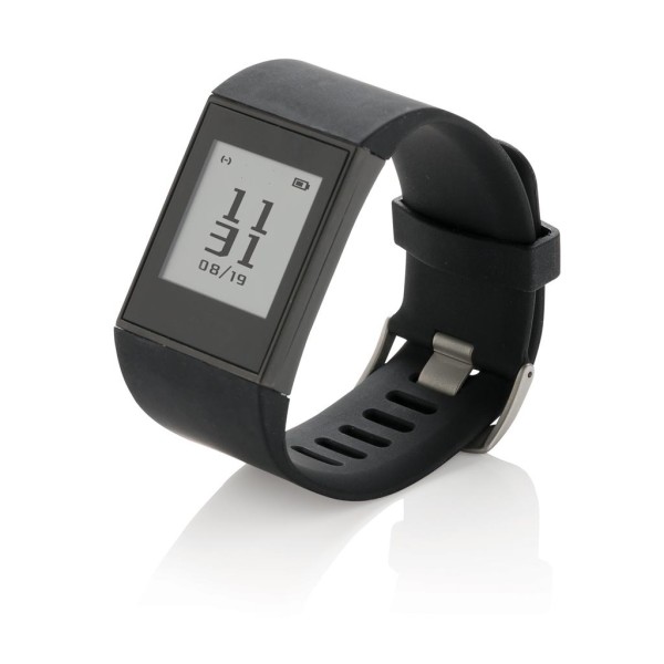 Multi-športové hodinky E-ink